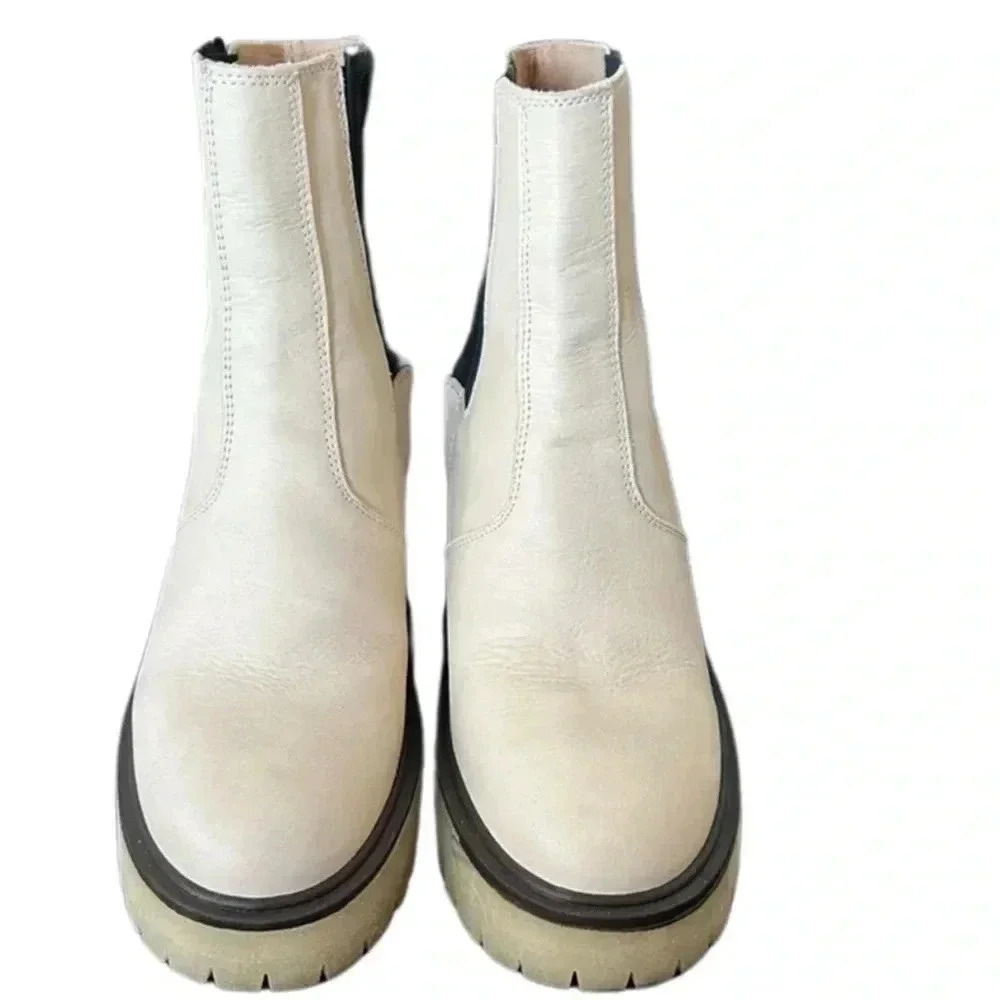 🆕 NWT in BOX  Free People James White Leather Chelsea Boots Size - Picture 7 of 8